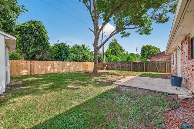 415 Lee Drive, Richmond, TX 77469