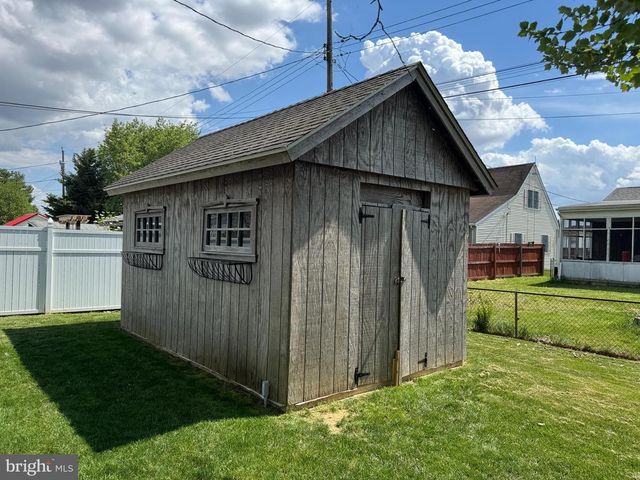 241 E NORTH ST, Smyrna, DE 19977
