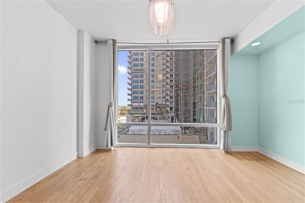 Image 16 of property listing at 1120 E KENNEDY BOULEVARD 1124, Tampa, FL 33602