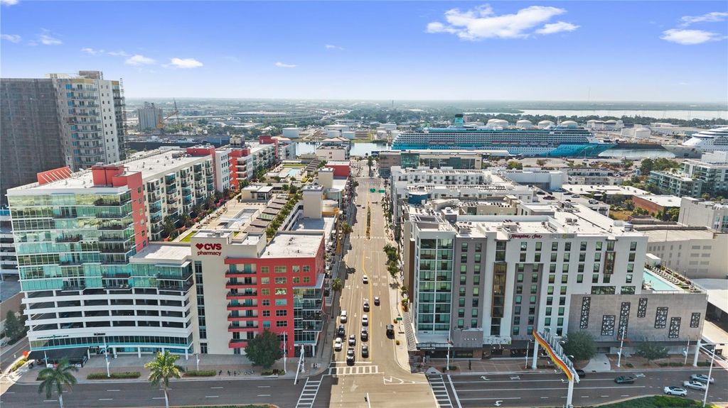 Image 30 of property listing at 1120 E KENNEDY BOULEVARD 1124, Tampa, FL 33602