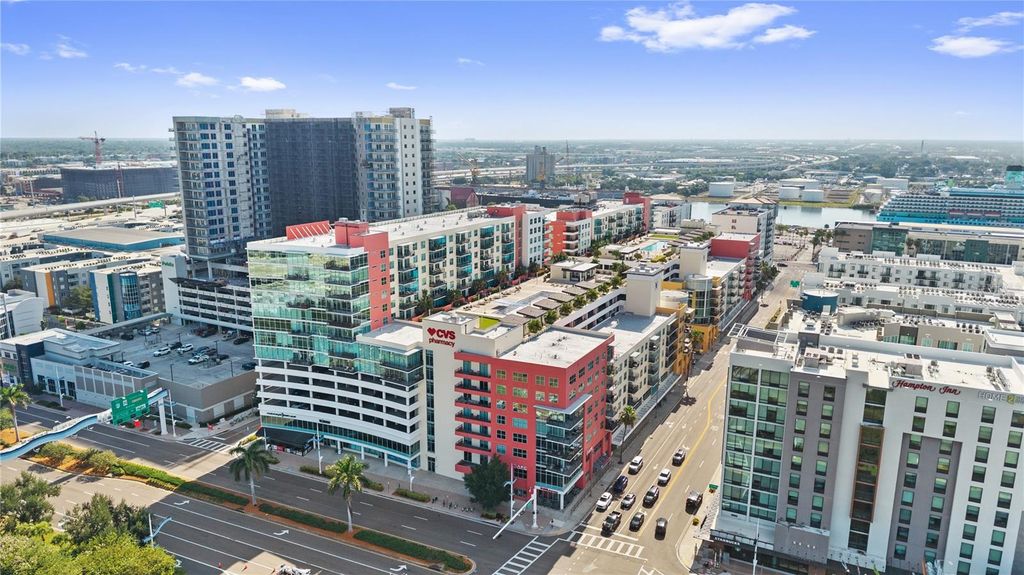 Image 31 of property listing at 1120 E KENNEDY BOULEVARD 1124, Tampa, FL 33602