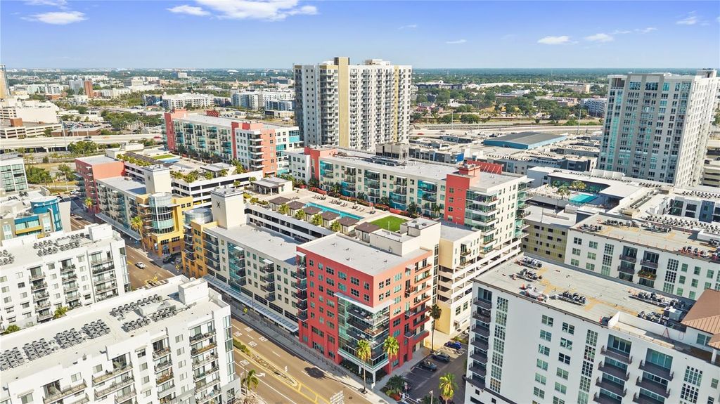 Image 34 of property listing at 1120 E KENNEDY BOULEVARD 1124, Tampa, FL 33602