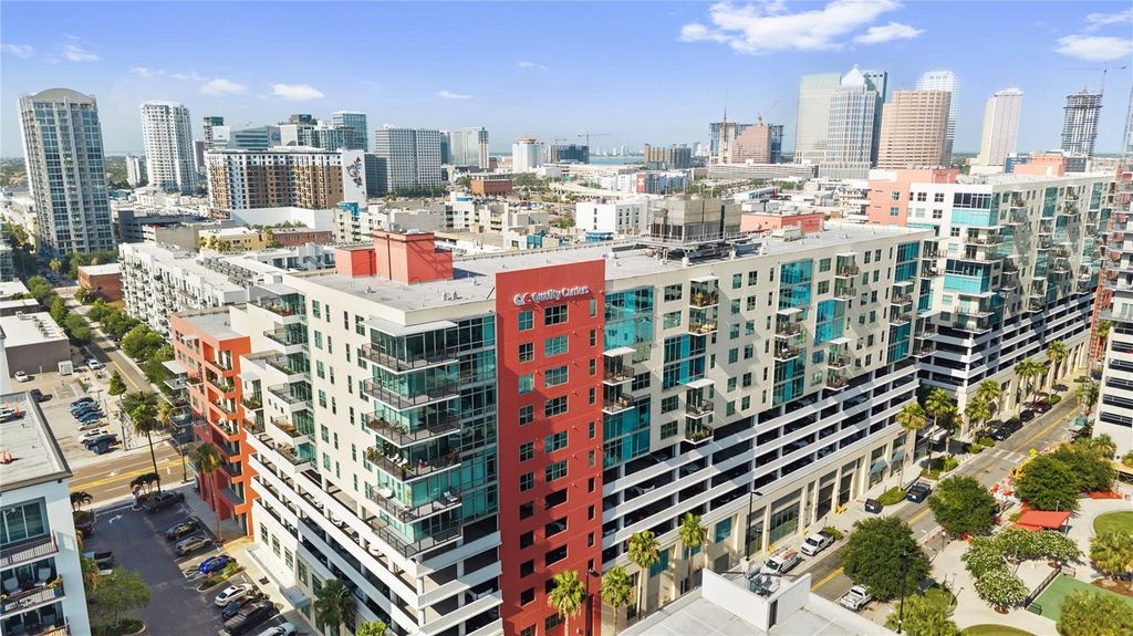 Image 37 of property listing at 1120 E KENNEDY BOULEVARD 1124, Tampa, FL 33602