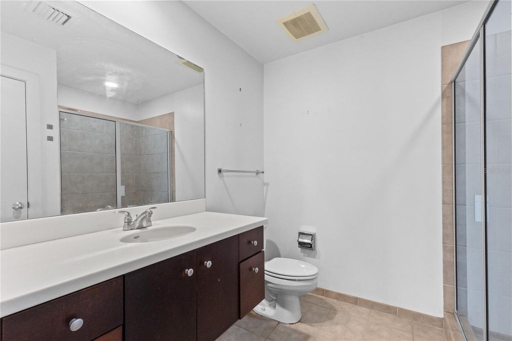 Image 9 of property listing at 1120 E KENNEDY BOULEVARD 1124, Tampa, FL 33602