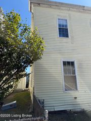 229 N 26th St, Louisville, KY 40212