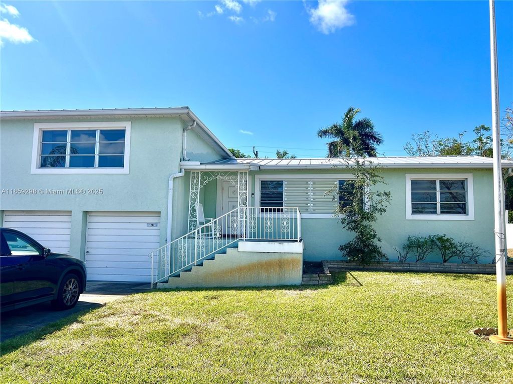 5160 Lake Osborne Dr, Lake Worth, FL 33461