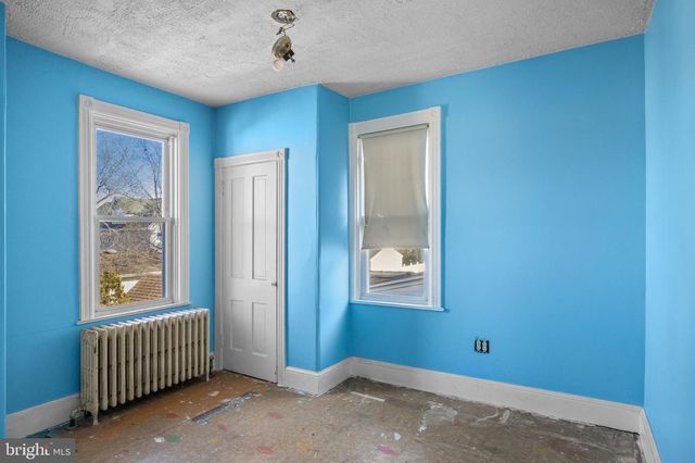 319 TAYLOR ST, Riverside, NJ 08075