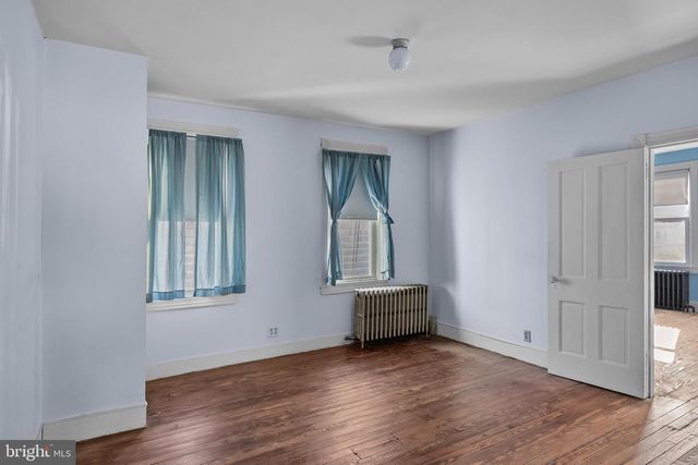 319 TAYLOR ST, Riverside, NJ 08075