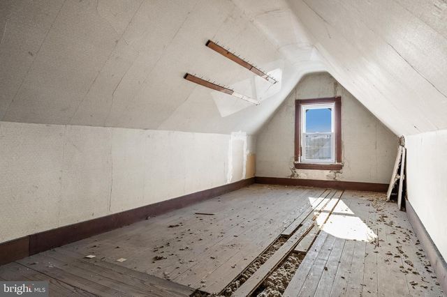 319 TAYLOR ST, Riverside, NJ 08075