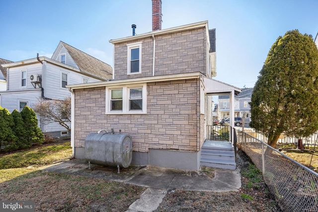319 TAYLOR ST, Riverside, NJ 08075