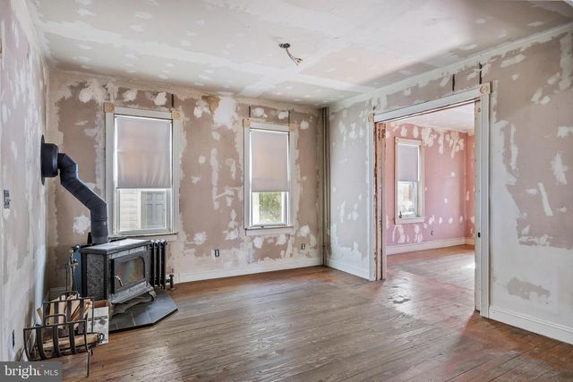 319 TAYLOR ST, Riverside, NJ 08075