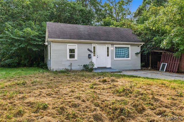 10320 Baron Drive, St Louis, MO 63136