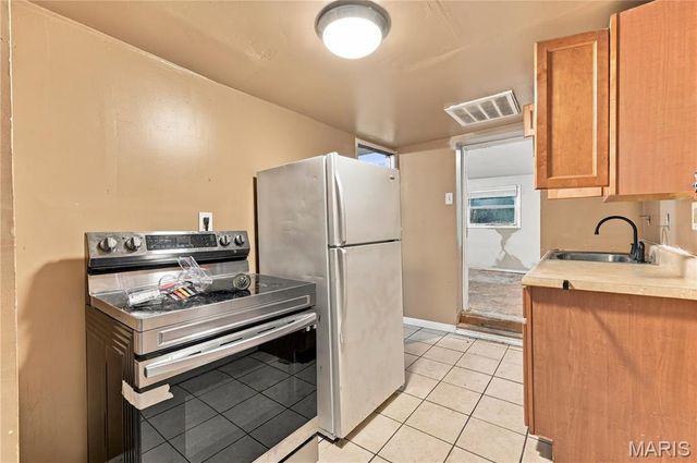 10320 Baron Drive, St Louis, MO 63136