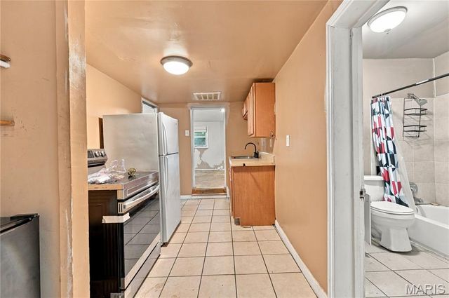 10320 Baron Drive, St Louis, MO 63136