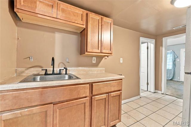 10320 Baron Drive, St Louis, MO 63136