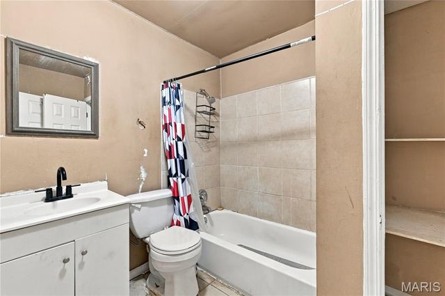 10320 Baron Drive, St Louis, MO 63136