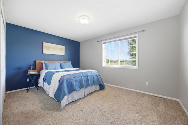 3455 39th Street S, Moorhead, MN 56560