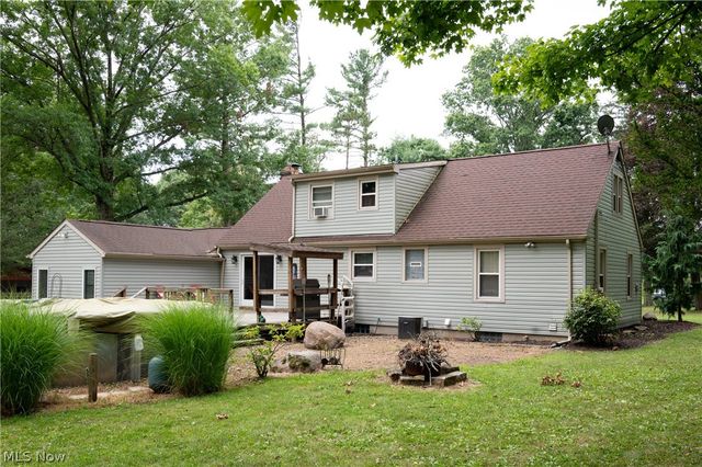 5625 Tippecanoe Road, Canfield, OH 44406