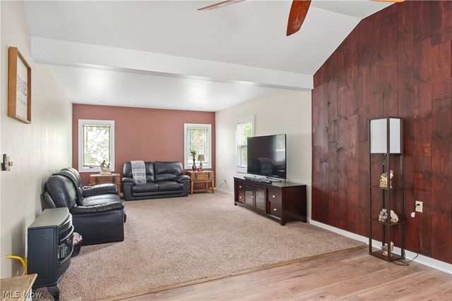 5625 Tippecanoe Road, Canfield, OH 44406