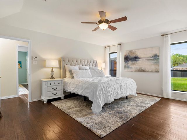 3028 Oak Valley Drive, Bedford, TX 76021