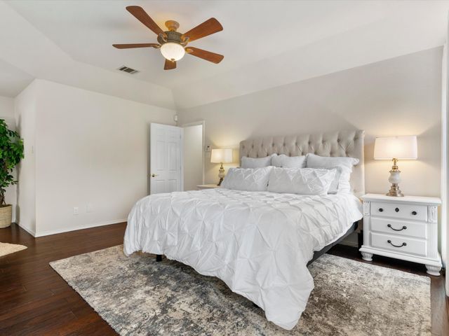 3028 Oak Valley Drive, Bedford, TX 76021