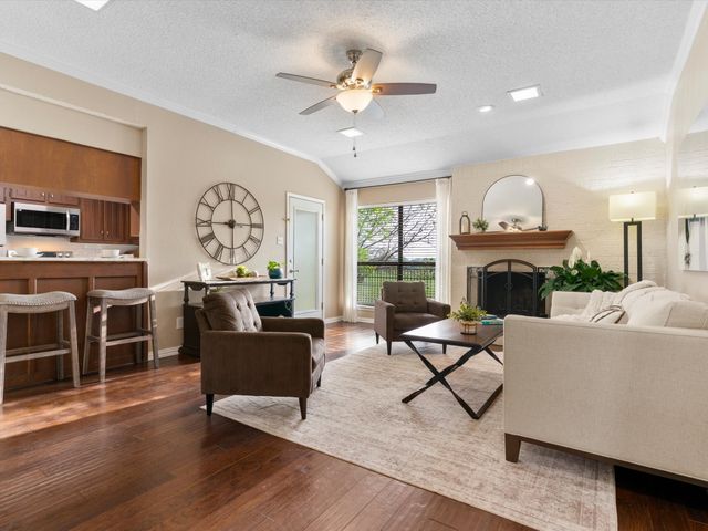 3028 Oak Valley Drive, Bedford, TX 76021