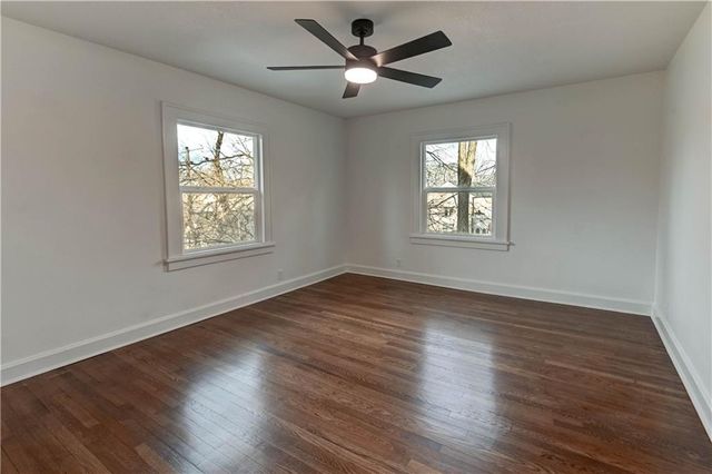 426 W 57th Street, Kansas City, MO 64113