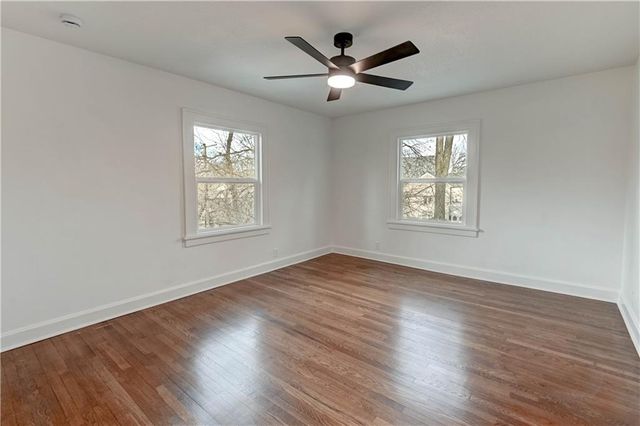 426 W 57th Street, Kansas City, MO 64113