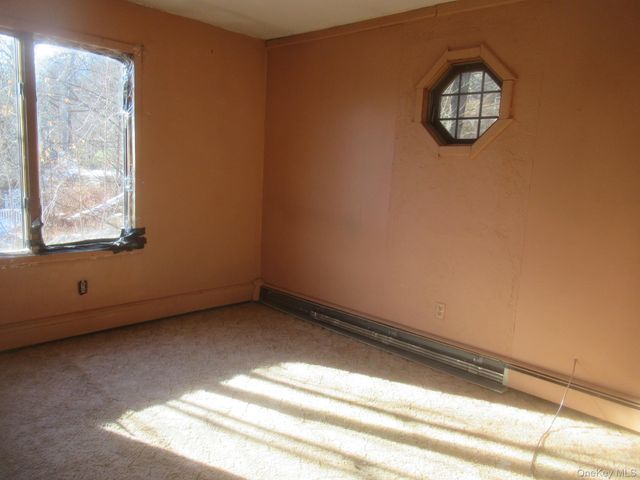 70 Deer Trail N, Greenwood Lake, NY 10925