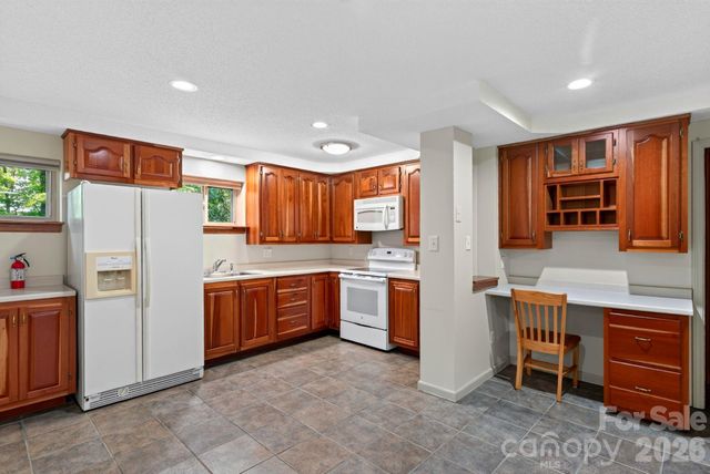760 Glenn Bridge Road, Arden, NC 28704
