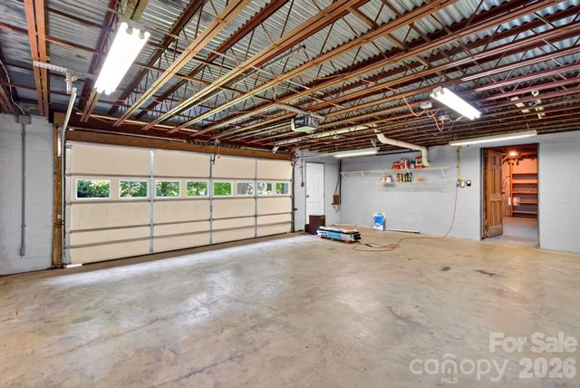 760 Glenn Bridge Road, Arden, NC 28704