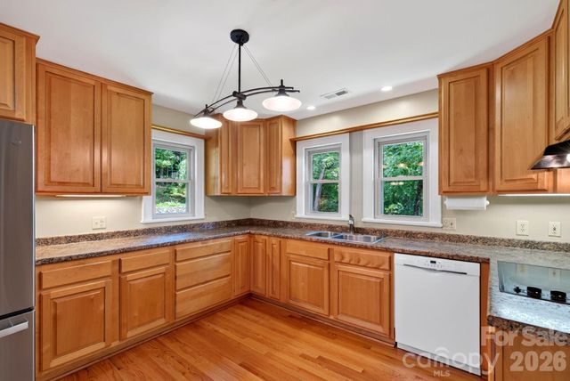 760 Glenn Bridge Road, Arden, NC 28704
