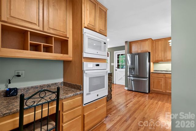 760 Glenn Bridge Road, Arden, NC 28704