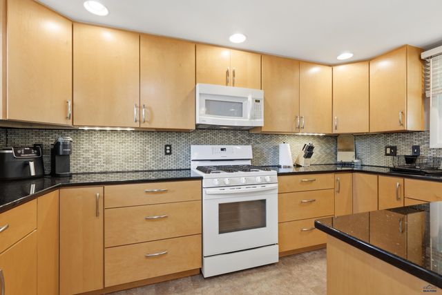 3115 HOGAN CT, Rapid City, SD 57702