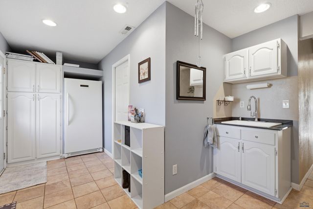 3115 HOGAN CT, Rapid City, SD 57702