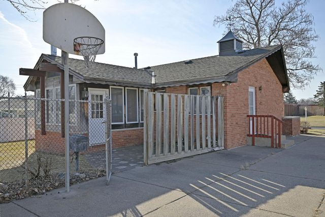 6211 Brooklyn Drive, Brooklyn Center, MN 55430