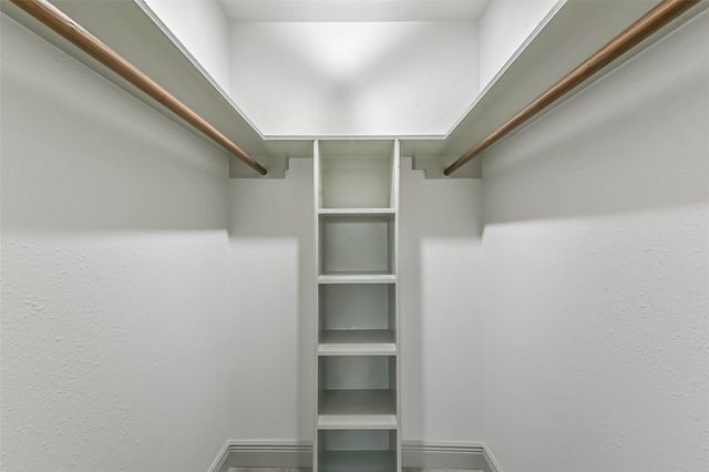 1805 Sleepy Creek Way, Pearland, TX 77581