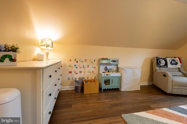 196 HOPEWELL WERTSVILLE RD, Hopewell, NJ 08525