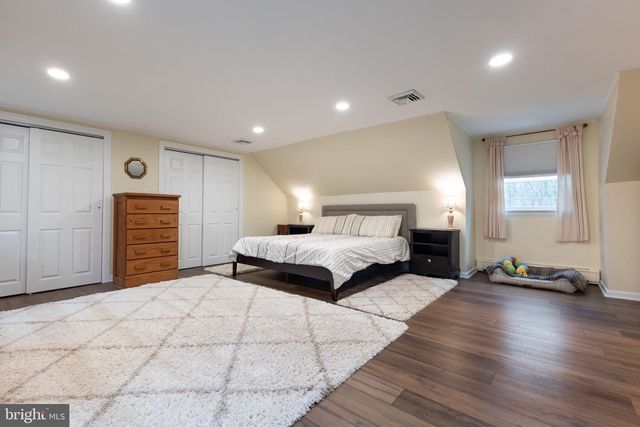 196 HOPEWELL WERTSVILLE RD, Hopewell, NJ 08525