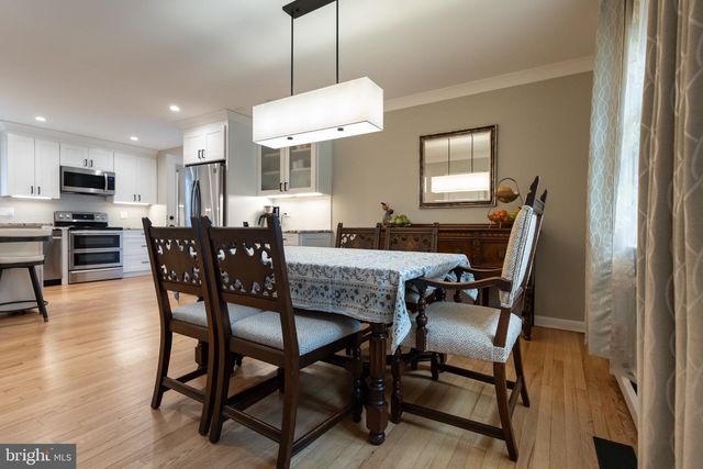 196 HOPEWELL WERTSVILLE RD, Hopewell, NJ 08525