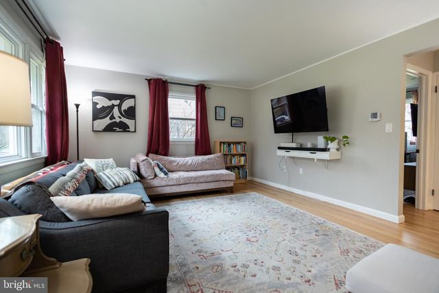 196 HOPEWELL WERTSVILLE RD, Hopewell, NJ 08525