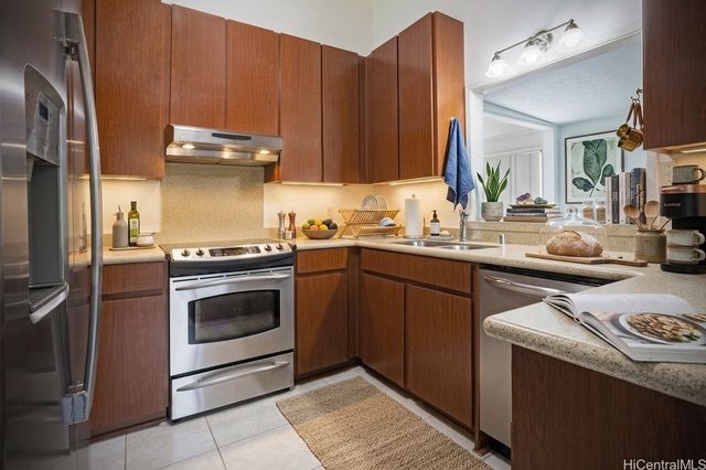 4711 Likini Street, Honolulu, HI 96818