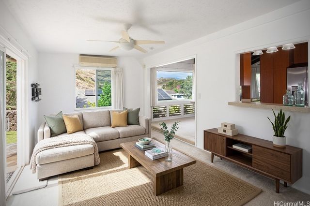 4711 Likini Street, Honolulu, HI 96818