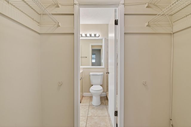 1904 SW Golf Lane, Boynton Beach, FL 33426