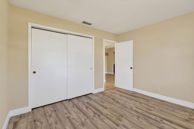 1904 SW Golf Lane, Boynton Beach, FL 33426