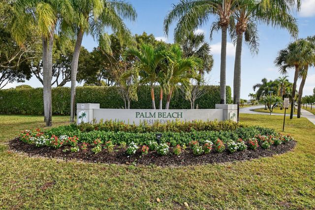 1904 SW Golf Lane, Boynton Beach, FL 33426