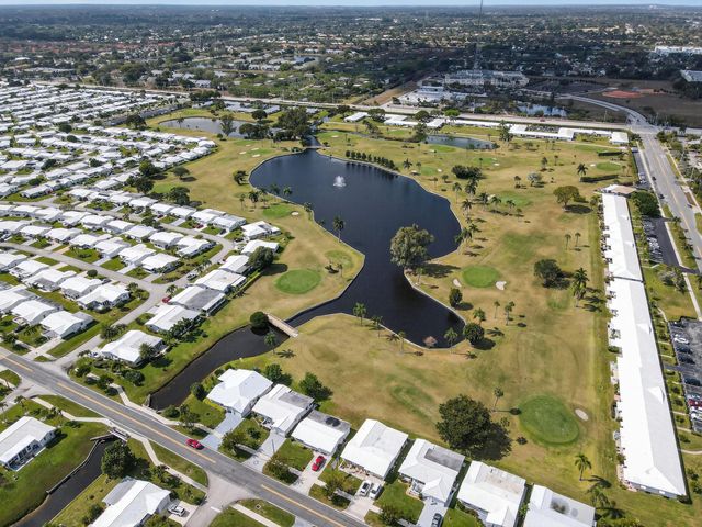 1904 SW Golf Lane, Boynton Beach, FL 33426