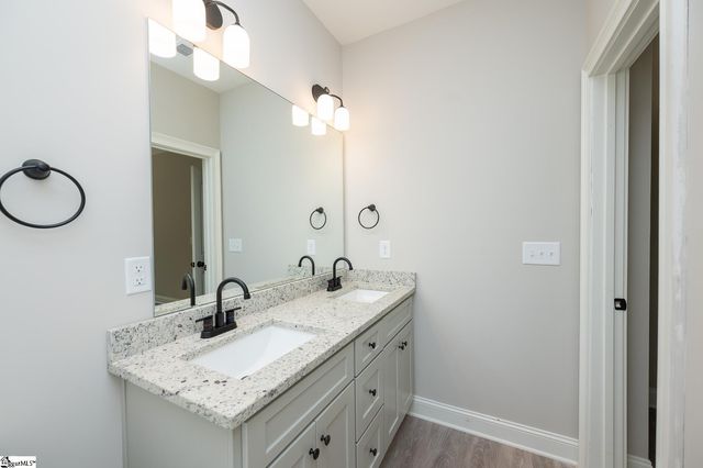 486 Hellams Road, Gray Court, SC 29645