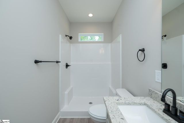 486 Hellams Road, Gray Court, SC 29645