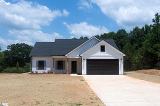 486 Hellams Road, Gray Court, SC 29645